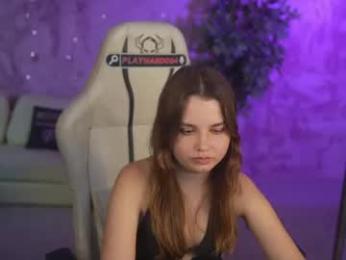 bright_diamonds_054 chaturbate stream image, 05.07.2026 07:30