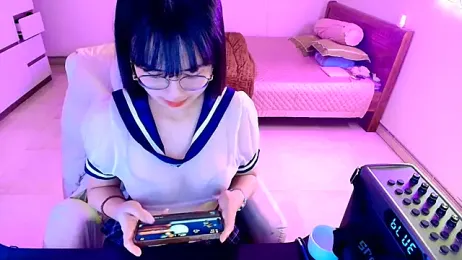 Queen_2k6 stripchat stream image