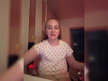 cherryygirl bongacams stream image