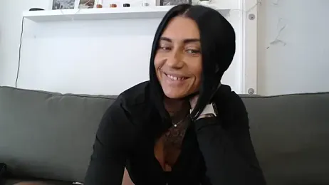 IntiMia stripchat stream image