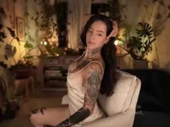 effylowell_ chaturbate stream image, 26.07.2026 01:40