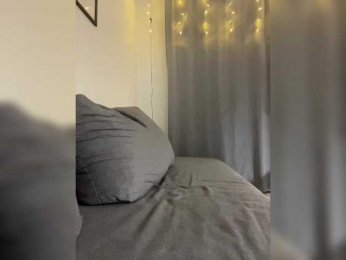 IRAONIC bongacams stream image