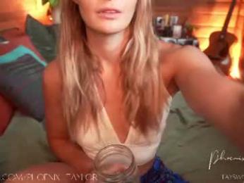 phoenix_taylor chaturbate stream image, 15.08.2026 01:40