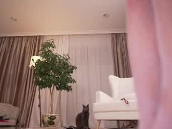 _bamby_baby_ chaturbate stream image, 22.08.2026 19:00