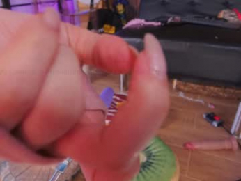 mollyflwers chaturbate stream image