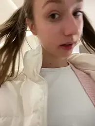 Lia__Love stripchat stream image