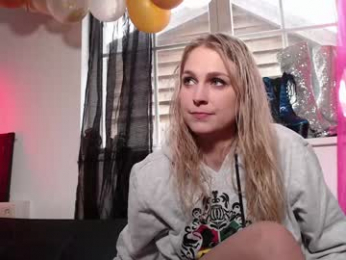 siswet19 chaturbate stream image