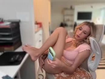 lanamadisondaily chaturbate stream image, 01.10.2026 16:30