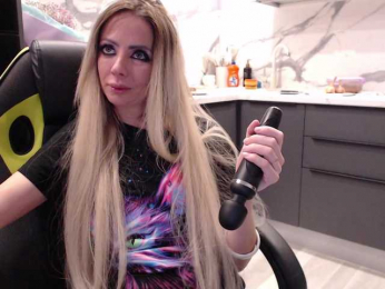 blondalina bongacams stream image