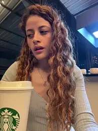 alana15 stripchat stream image