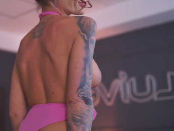 RaquelleVon bongacams stream image