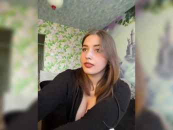 little-devil bongacams stream image