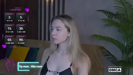 Holl1Would stripchat stream image