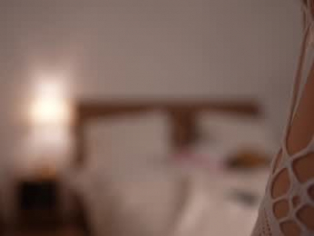 kriss0leoo chaturbate stream image