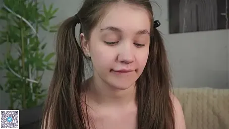 AmiLewis stripchat stream image