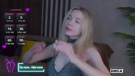 Holl1Would stripchat stream image