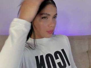 riley-pride camsoda stream image