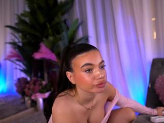 Esme Luv flirt4free stream image