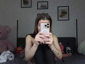 dolly-ll bongacams stream image