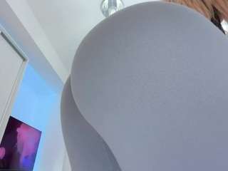 scarletandtom camsoda stream image