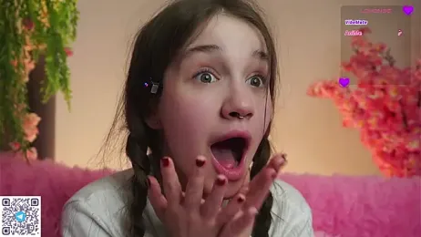 AmiLewis stripchat stream image