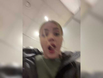 cuteflores bongacams stream image