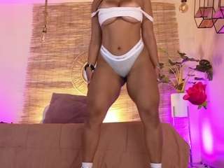 lady-brownn camsoda stream image