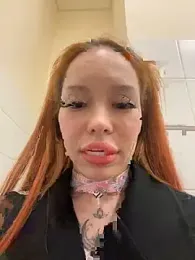 babydolll stripchat stream image