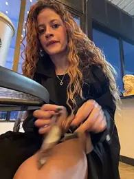 alana15 stripchat stream image