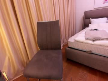 ehotlovea chaturbate stream image