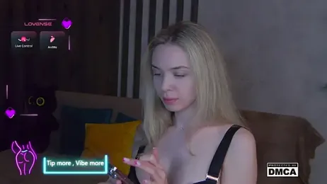 Holl1Would stripchat stream image