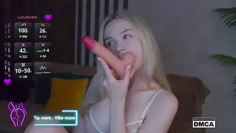 Holl1Would stripchat stream image