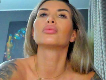 LovellyEmma bongacams stream image