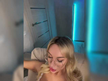 Mila-m bongacams stream image