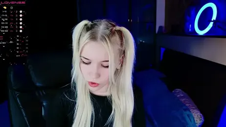 ShhhO_O stripchat stream image