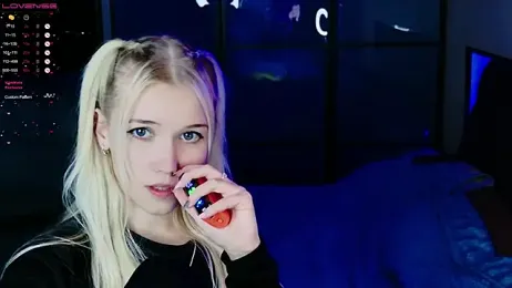 ShhhO_O stripchat stream image