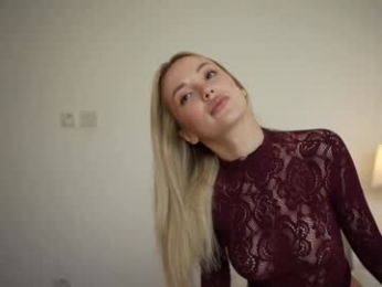 kriss0leoo chaturbate stream image