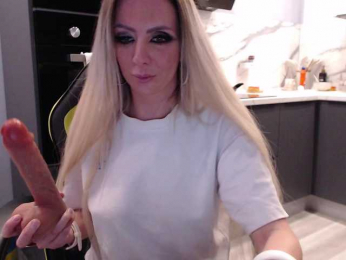 blondalina bongacams stream image