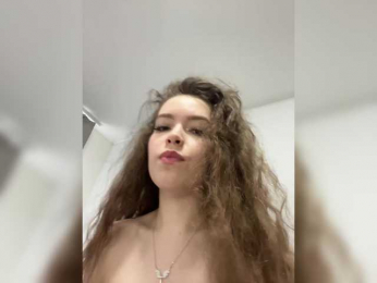 YourLadyyy bongacams stream image