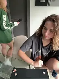 Nura_n_Sarah stripchat stream image