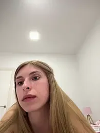 emma05 stripchat stream image