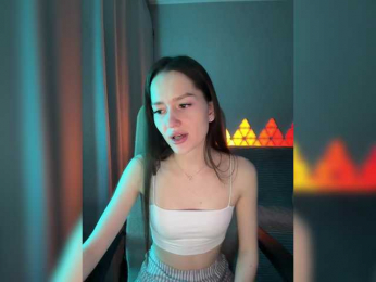whiteTEA bongacams stream image