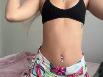 luvlivvyy chaturbate stream image