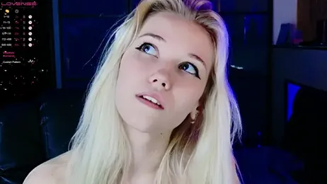 ShhhO_O stripchat stream image