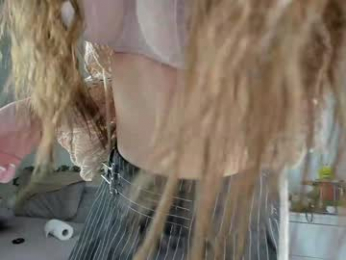 amilia4u chaturbate stream image