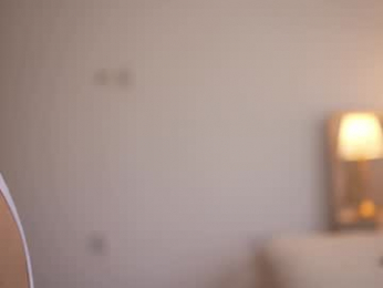 kriss0leoo chaturbate stream image