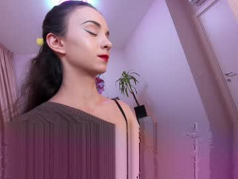 ehotlovea chaturbate stream image