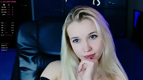 ShhhO_O stripchat stream image