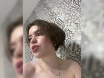 YourLadyyy bongacams stream image