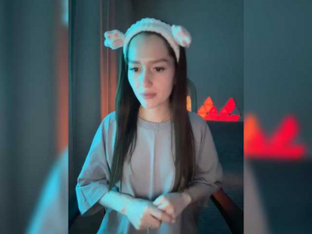 whiteTEA bongacams stream image